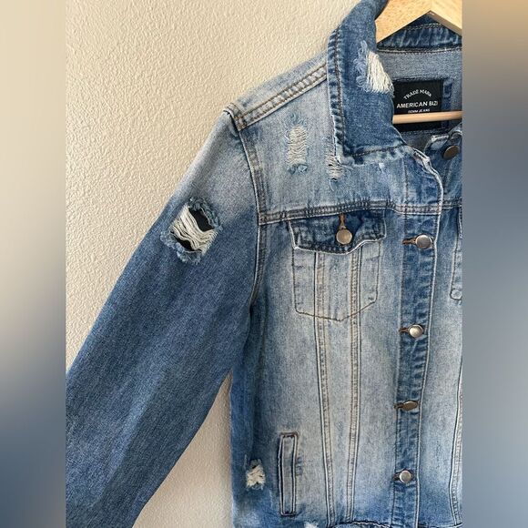 American Bazi Distressed Destroyed Washed Denim Jean Jacket Size M - Picture 4 of 6